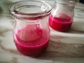 倒入布丁瓶 冷藏两小时