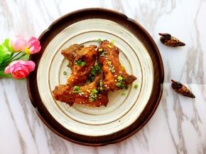 大口吃肉！
