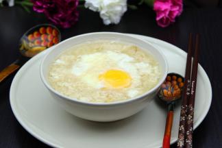 关火，盖上盖子，焖3分钟即可；