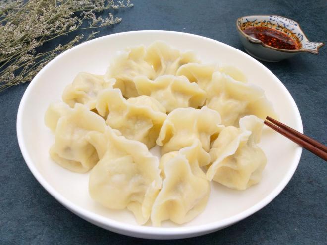 蘑菇鸡蛋肉馅饺子