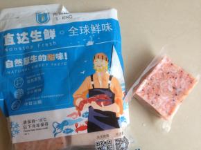 磷虾提前放室温解冻。