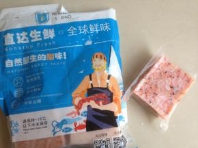 磷虾提前放室温解冻。