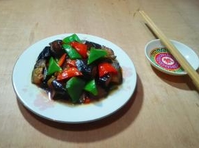 出锅成盘可以吃了