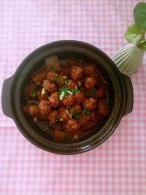 成品。肉丸特别的嫩，又有一点Q。真的好吃