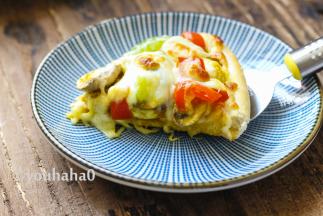 刚出炉的披萨趁热吃