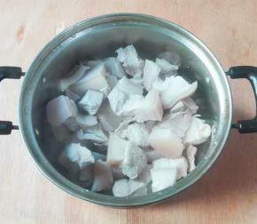 捞出来温水冲洗干净