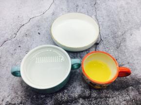 准备好辅助食材：矿泉水、白砂糖、柠檬水。