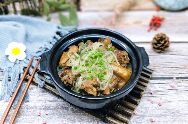 小鸡炖粉条