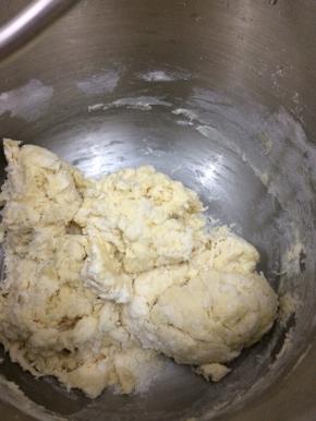 用筷子搅拌均匀