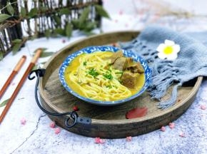 特别美味，好冷的冬天，来一碗咖喱牛肉面，是何等的幸福啊！