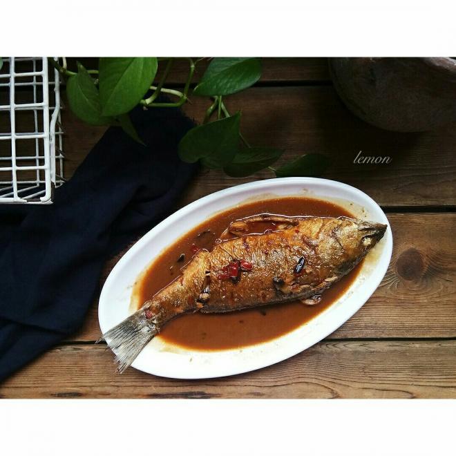 红烧鲈鱼