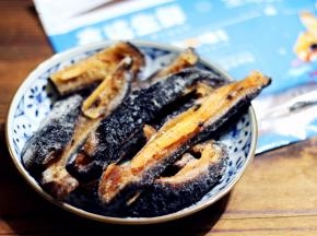 开袋后，冷藏或浸冷水解冻。