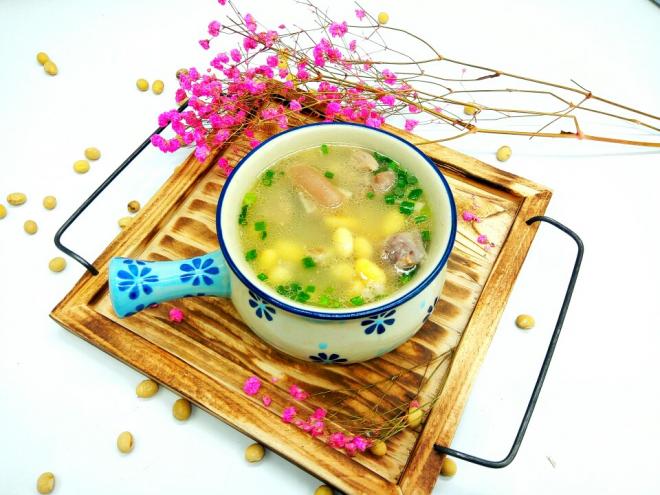 猪蹄黄豆汤