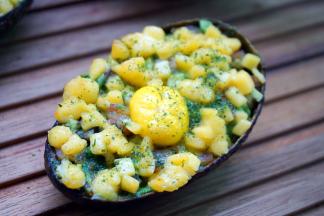 出炉后撒上青海苔碎