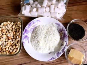 将食材称重，备用