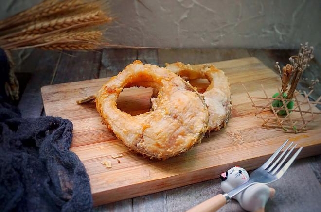 酥炸草鱼