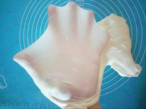 揉十几分钟传说中的手套膜就有了