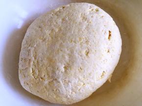 揉成面团，第一次发酵