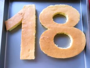 之后再修剪一下毛边，让字整齐干净