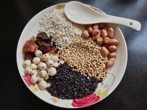 准备荞麦，荞麦可以改善睡眠。