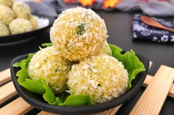 香烤芝士心葱香土豆球