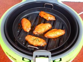 金灿灿，香喷喷的鸡翅就好；