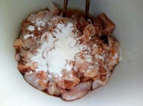 鸡肉里放淀粉