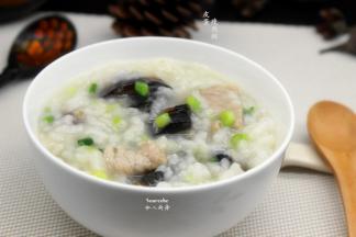 营养美味的皮蛋瘦肉粥