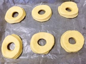 放入烤盘二次发酵