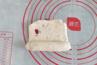 再把它卷起来；