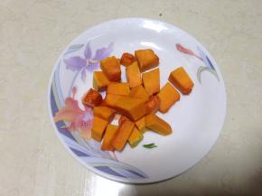 南瓜去皮切块