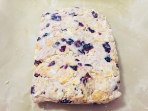 翻炒均匀，然后倒入模具中压实