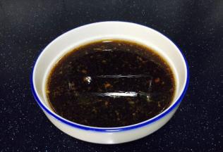 半碗酱牛肉汤。