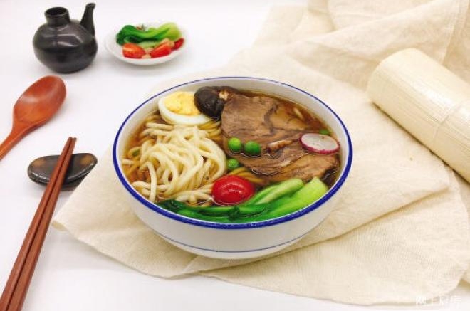 营养美味健康早餐 酱牛肉面