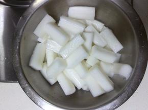 煮至年糕全部浮起时，捞出