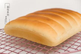 没有刷蛋液，烘烤完成也是很漂亮的