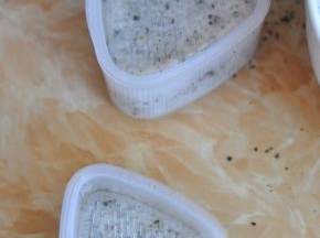 塞好后将上盖盖好、压紧，定型十分钟再取出。