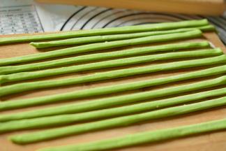 面条很有劲道，可以稍微拉拉。