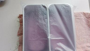 盖保鲜膜，放温暖的地方发酵