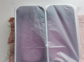 盖保鲜膜，放温暖的地方发酵