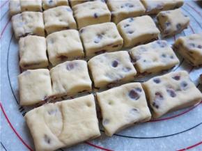 再切成方寸大小的块