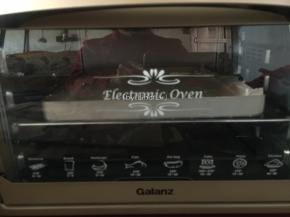 送入提前预热的烤箱中层160度，约25分钟烘烤（时间与温度只供参考）