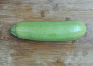 西葫芦洗净