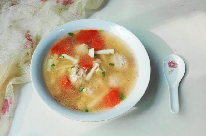 胡萝卜肉圆汤
