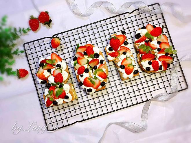 2018草莓数字蛋糕