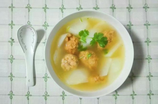萝卜肉圆汤