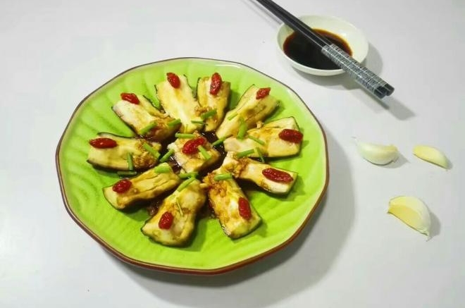 枸杞蒸茄子