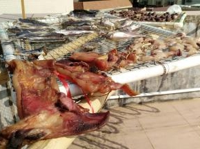 各种腊味（猪耳朵，猪头皮，鸭肾，鸡中亦等）