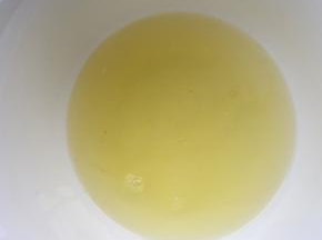 分离蛋清蛋黄，蛋清的碗要无水无油