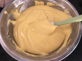 拌匀是比较细腻顺滑的